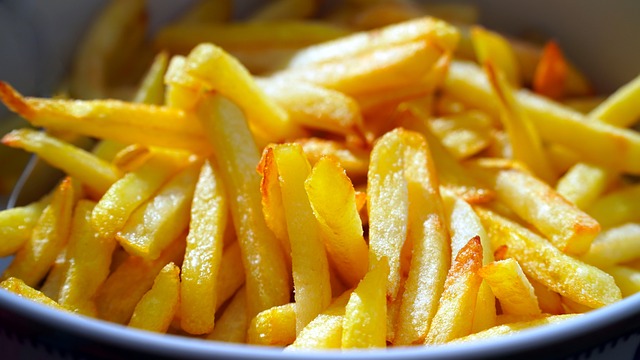 Patates Çorbasını Kremsi Yapmanın Yolları Patates Çorbasını Kremsi Yapmanın Yolları